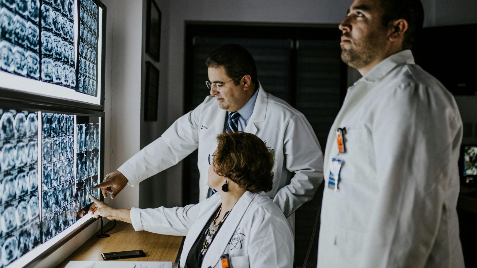 Aposentadoria do médico em 2026: como escolher a regra certa e evitar perdas no valor do benefício