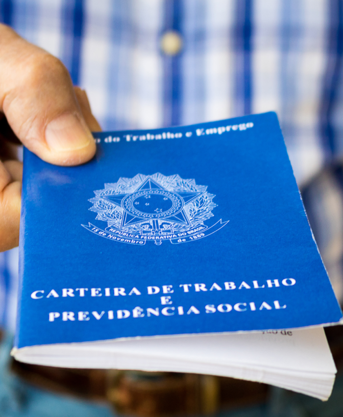 Seus direitos trabalhistas estão sendo respeitados? Saiba como identificar abusos e garantir tudo o que é seu por lei.